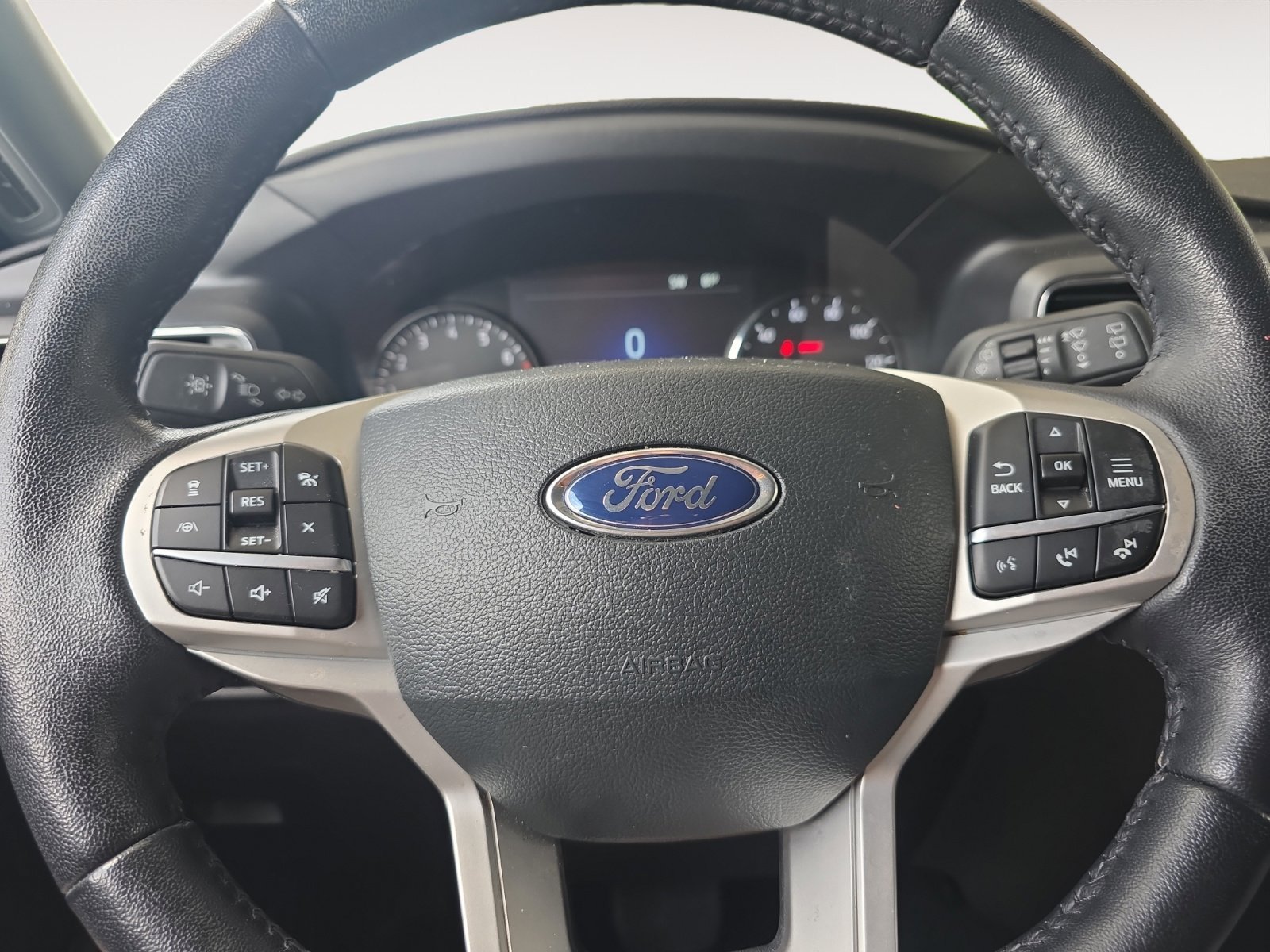 Used 2023 Silver Metallic Ford XLT image 10