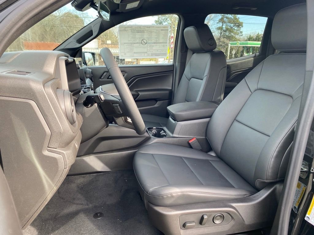 2025 Chevrolet Colorado Trail Boss - Photo 10