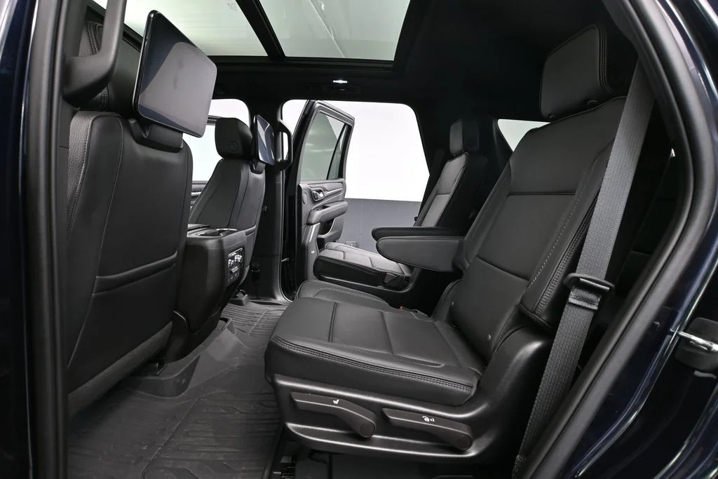 2023 GMC Yukon Denali - Photo 46
