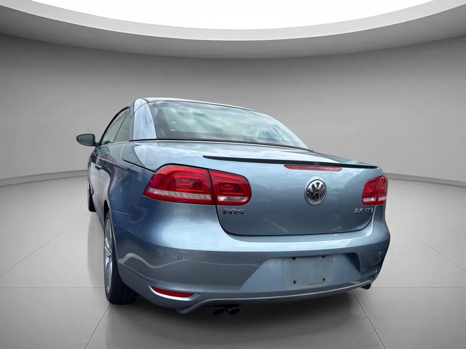 Used 2012 Horizon Blue Metallic Volkswagen Executive image 10