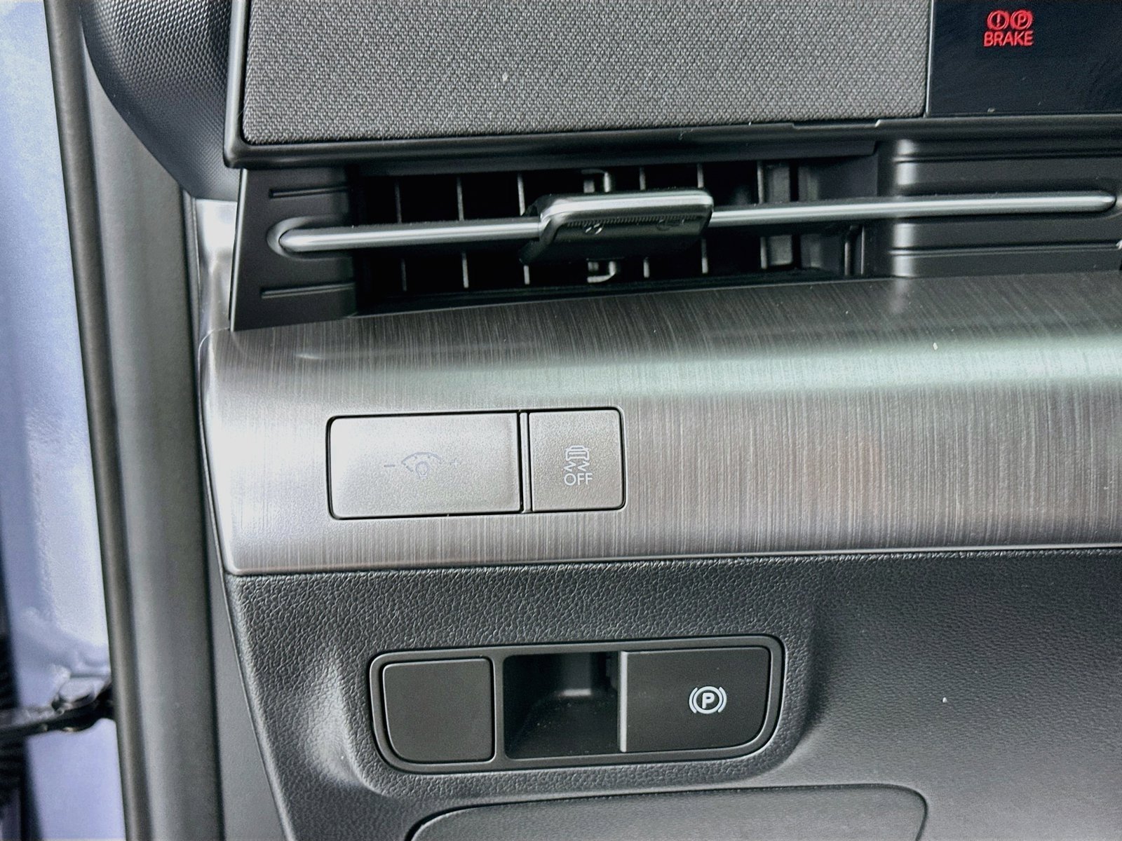 2024 Hyundai Kona EV SEL - Photo 11