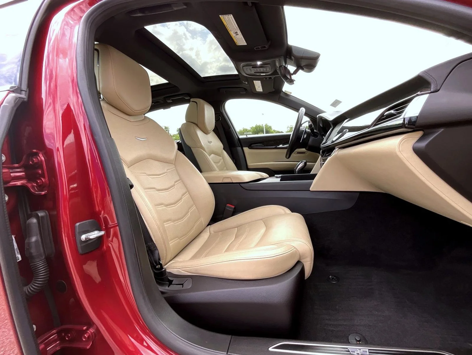 Used 2020 Red Cadillac 3.6L Premium Luxury image 18