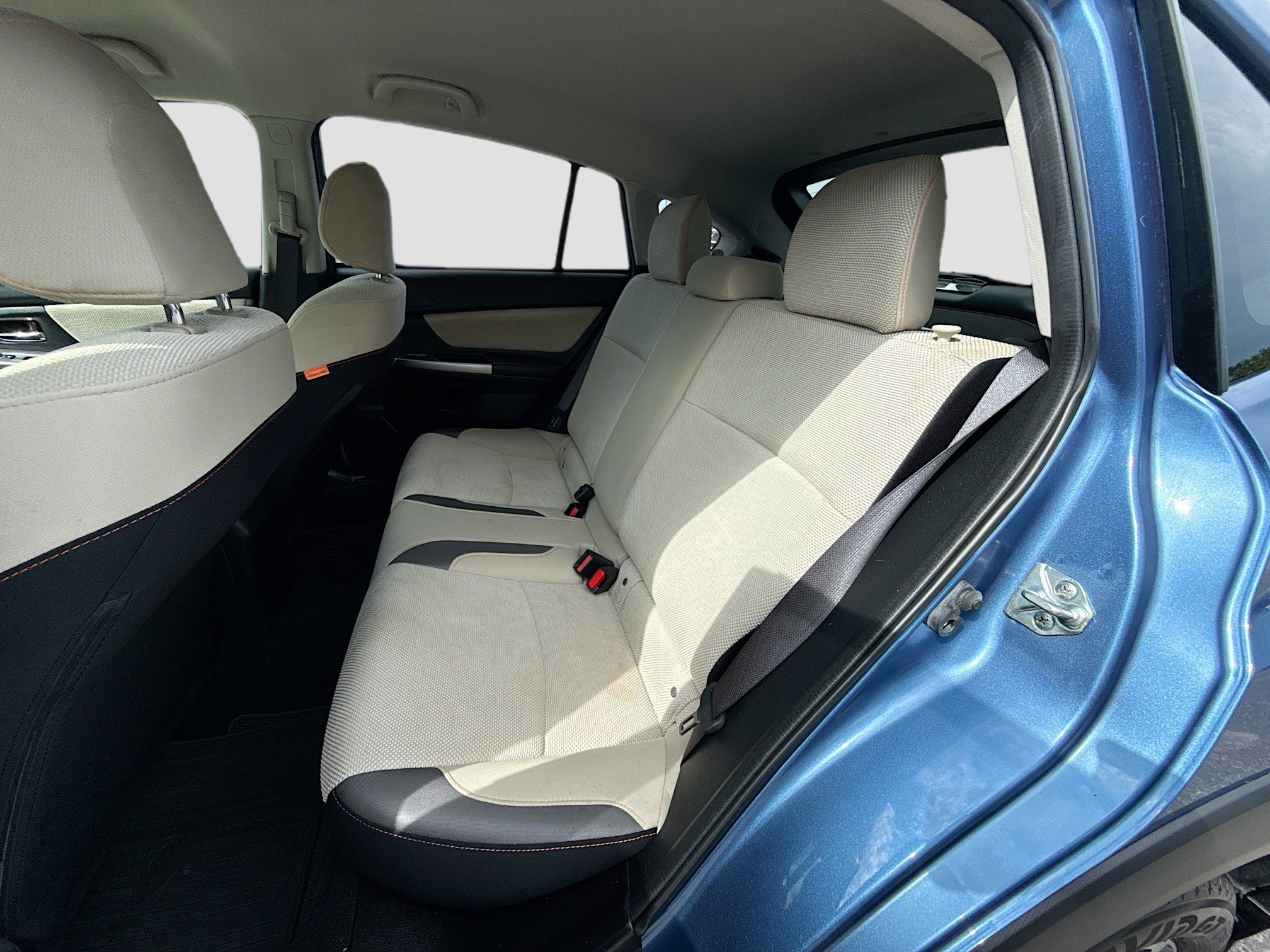 Used 2016 Quartz Blue Pearl Subaru Premium image 20