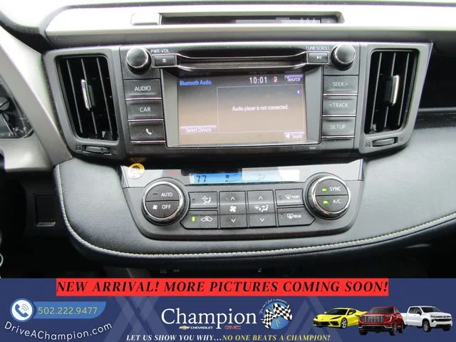 Used 2018 Black Toyota XLE image 13