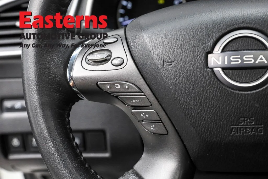 Used 2023 White Nissan SL image 15