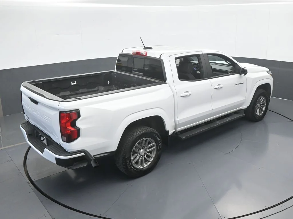 Used 2023 Summit White Chevrolet LT image 45