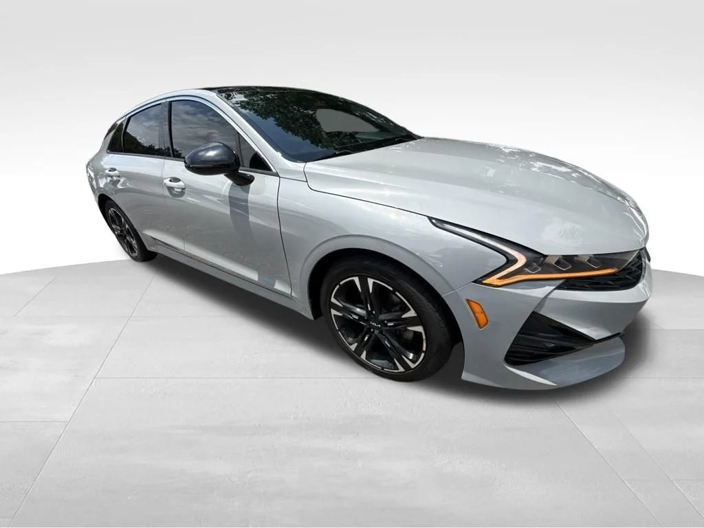 Used 2022 Gray Kia GT-Line image 9