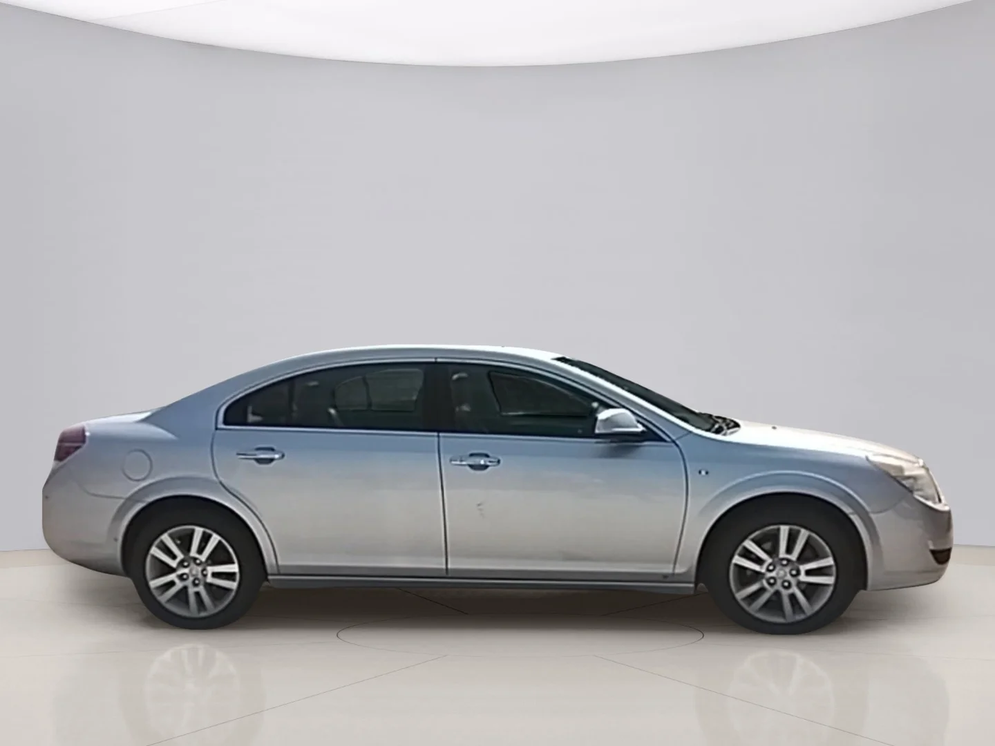 Used 2009 Silver Saturn XR image 6