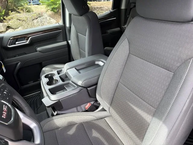 New 2026 Sterling Metallic GMC Elevation image 19