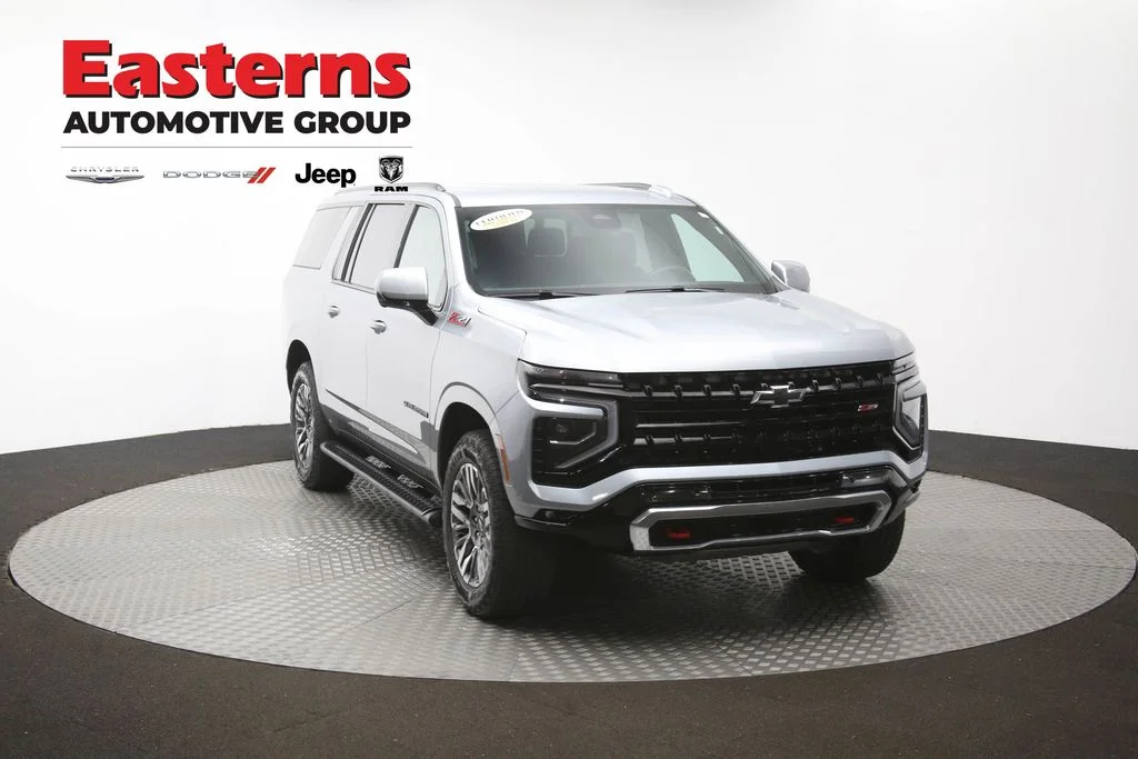 Used 2025 Gray Chevrolet Z71 image 53