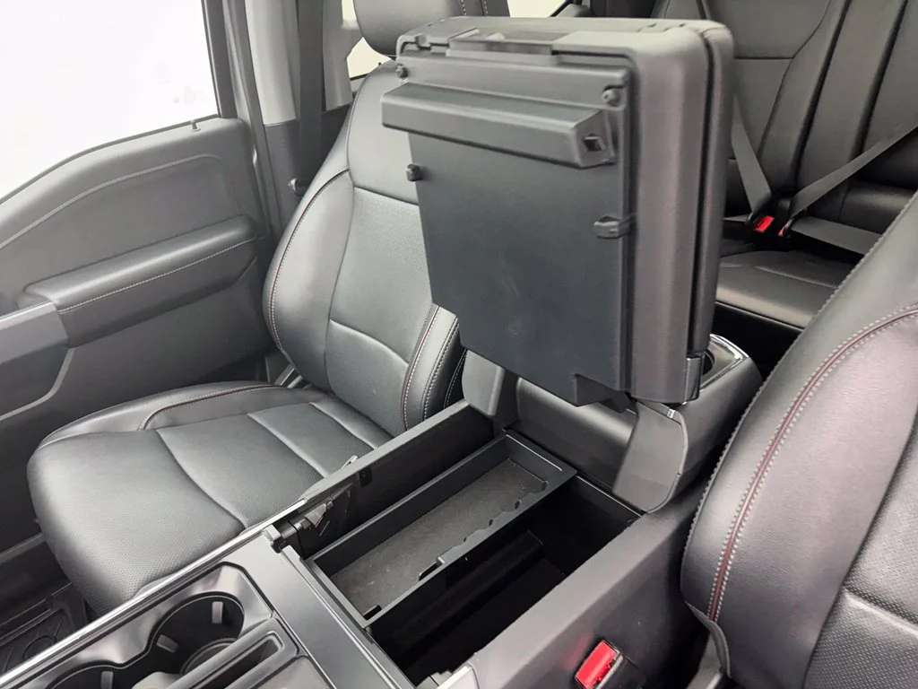 Used 2023 Silver Ford Lariat image 25