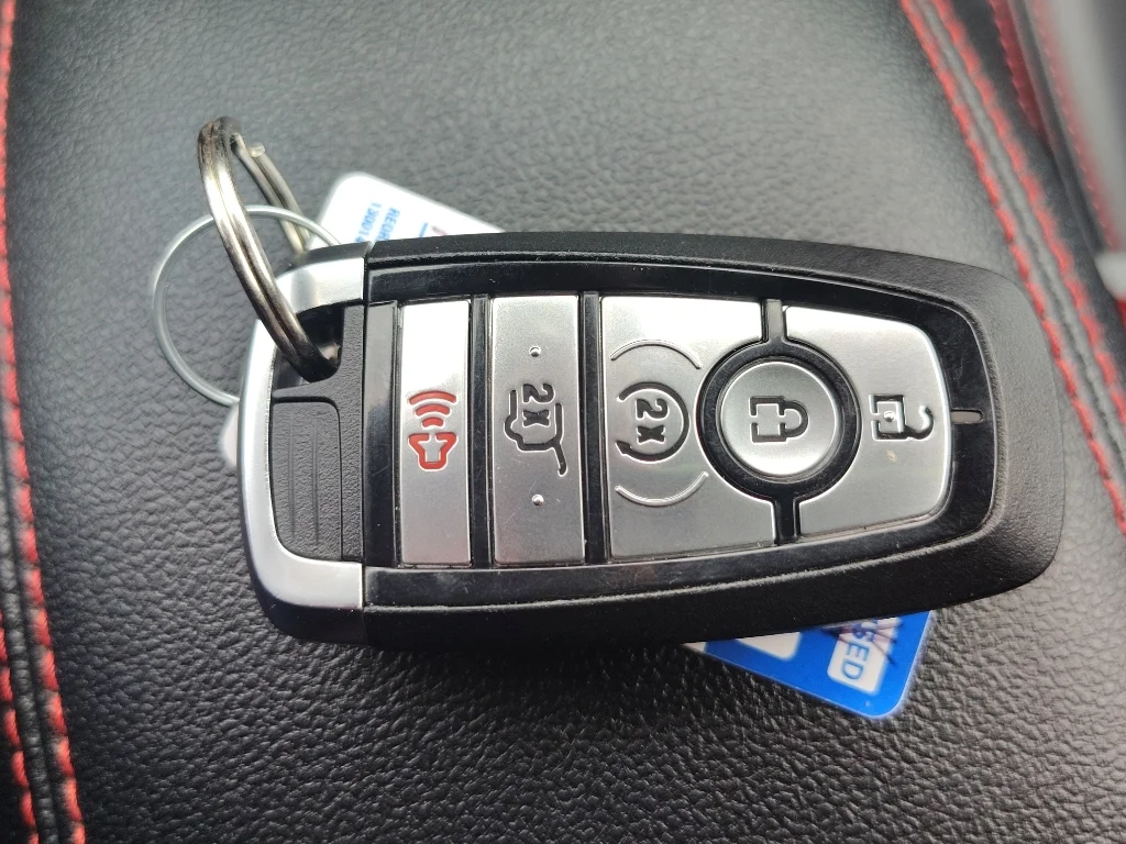 Used 2024 Iconic Silver Metallic Ford ST-Line image 26