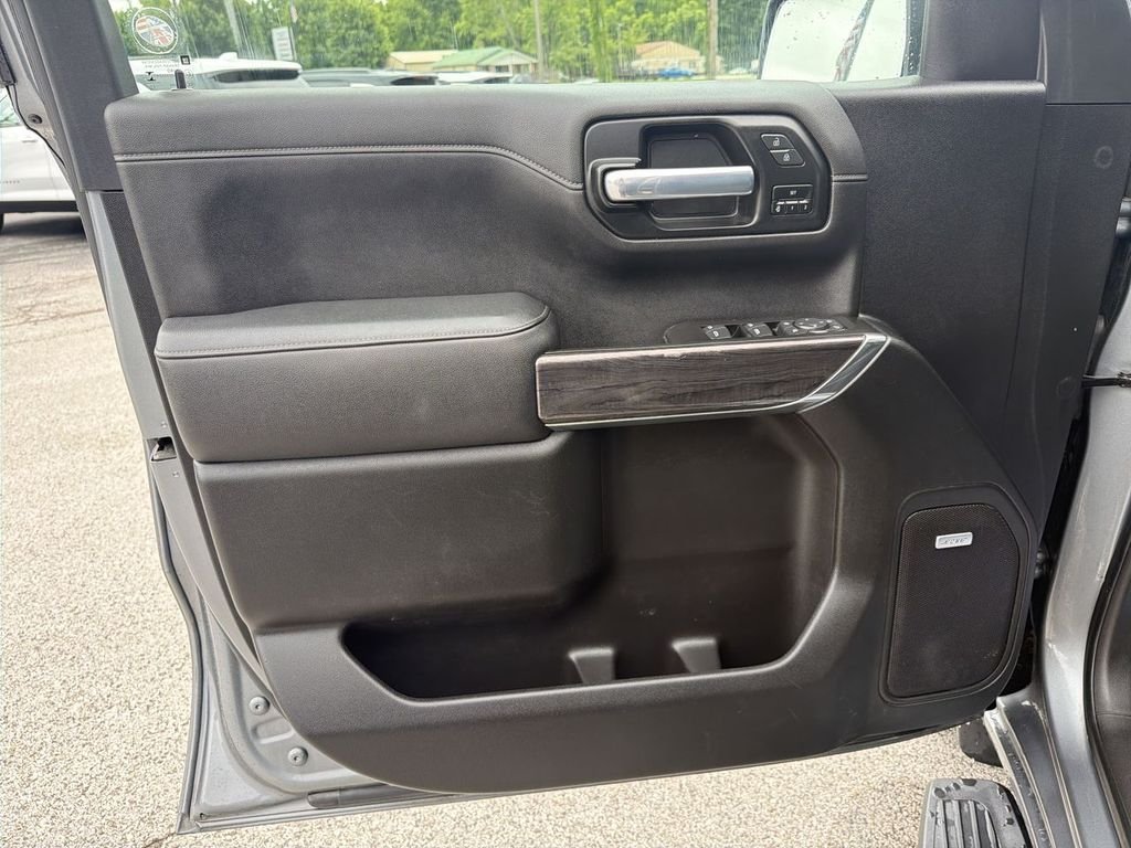 Used 2021 Gray Chevrolet LTZ image 23
