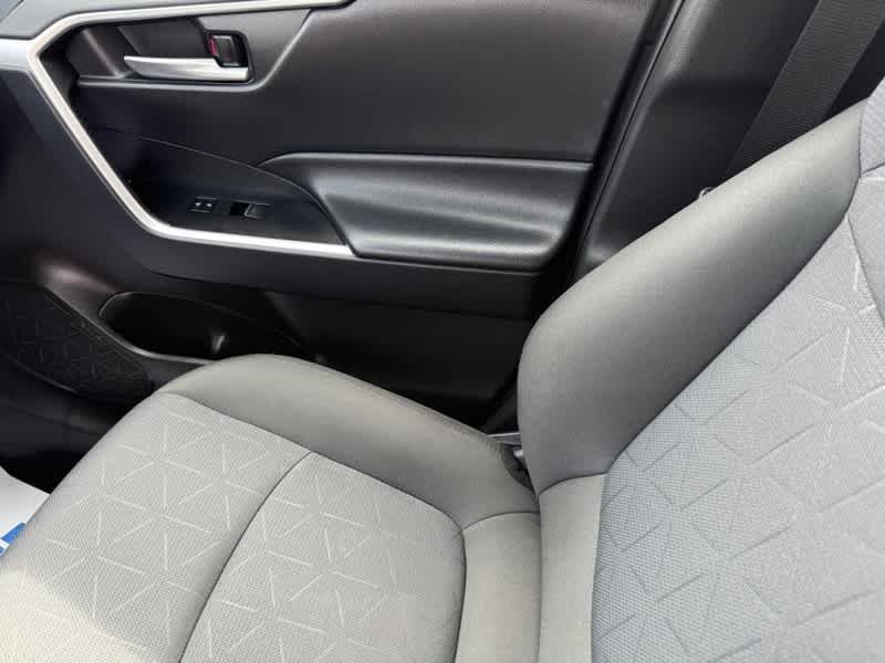 Used 2025 Midnight Black Metallic Toyota XLE image 20