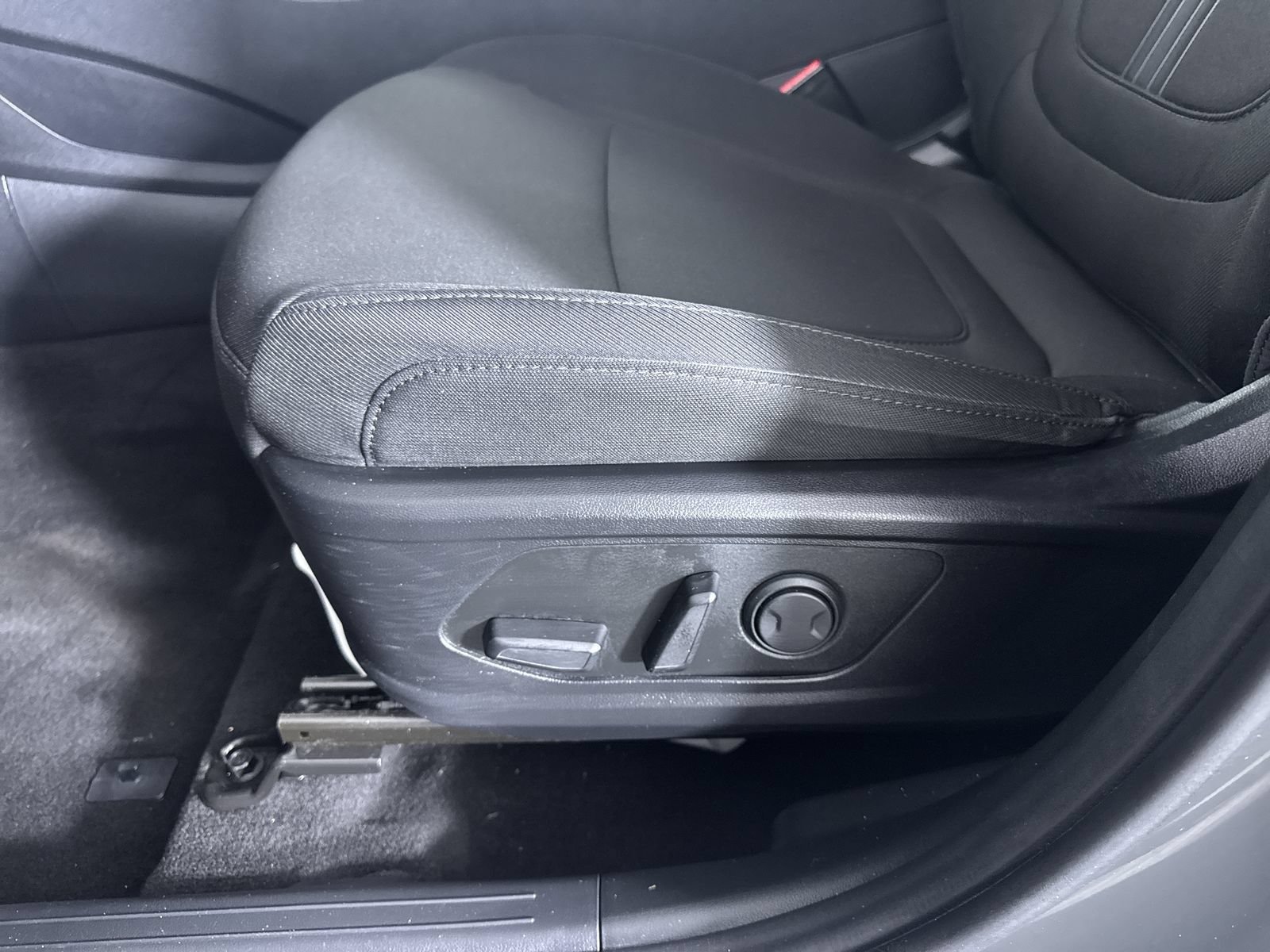 Certified Used 2024 Hampton Gray Hyundai SEL image 13