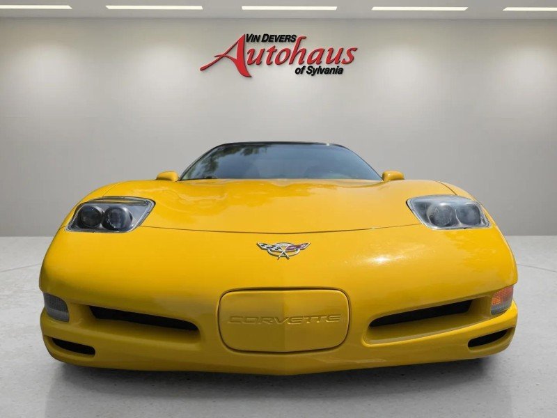 Used 2003  Chevrolet  image 2