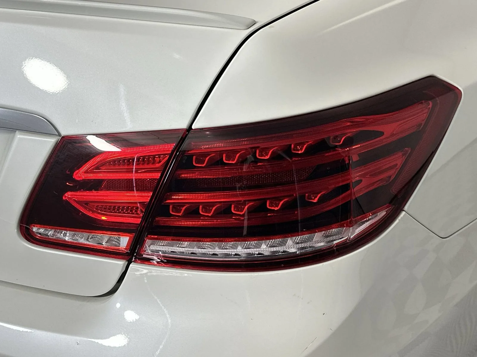 Used 2017 White Mercedes-Benz E 400 image 24