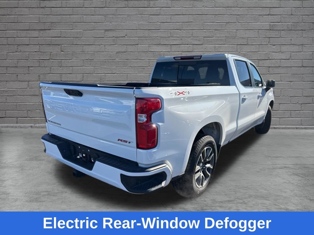 Used 2025 Summit White Chevrolet RST image 9