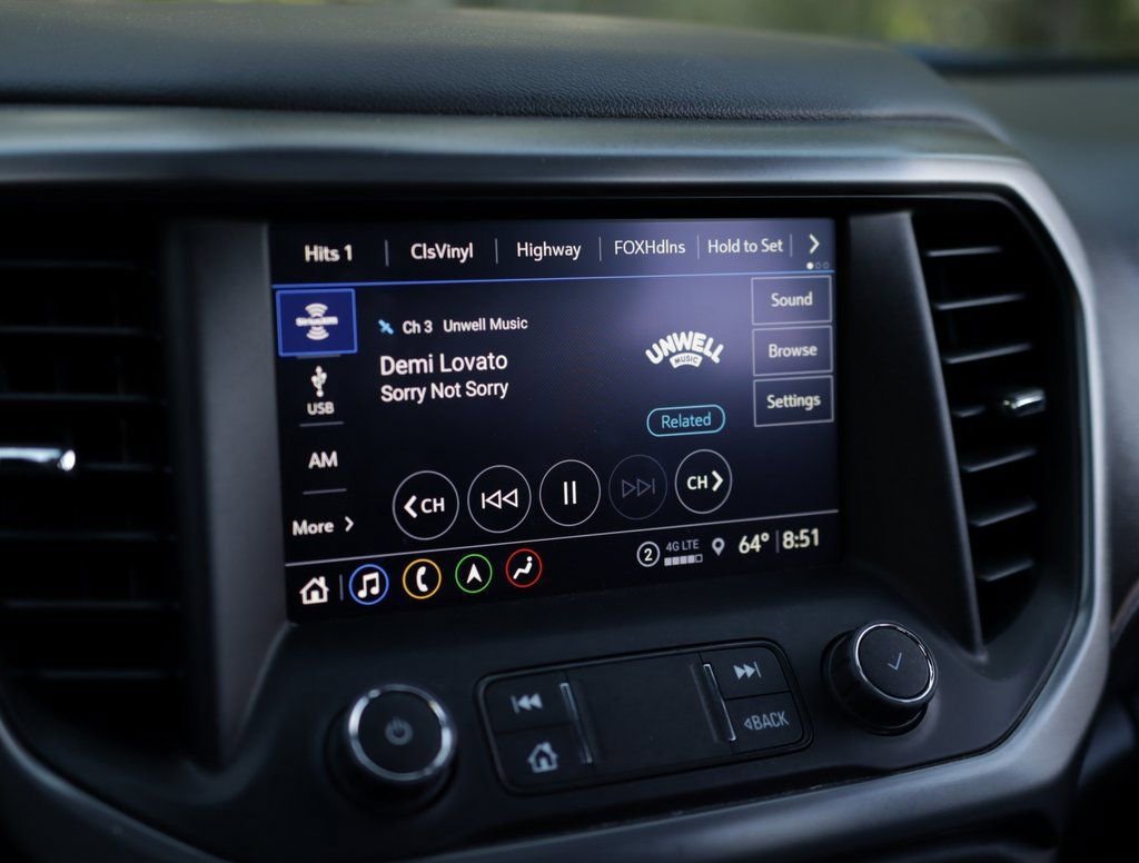 2023 GMC Acadia AT4 - Photo 13