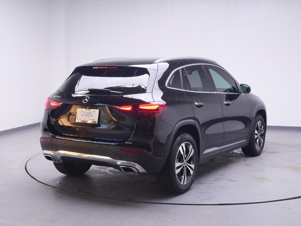 Used 2025 Night Black Mercedes-Benz GLA 250 image 6