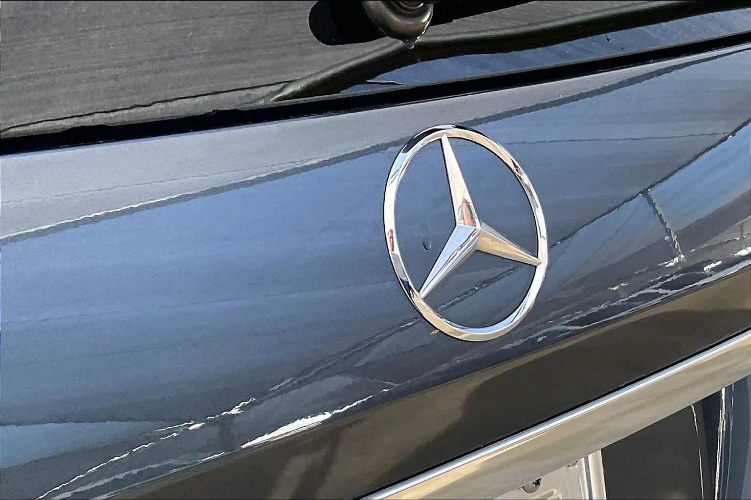 Used 2013 Black Mercedes-Benz ML 350 image 28