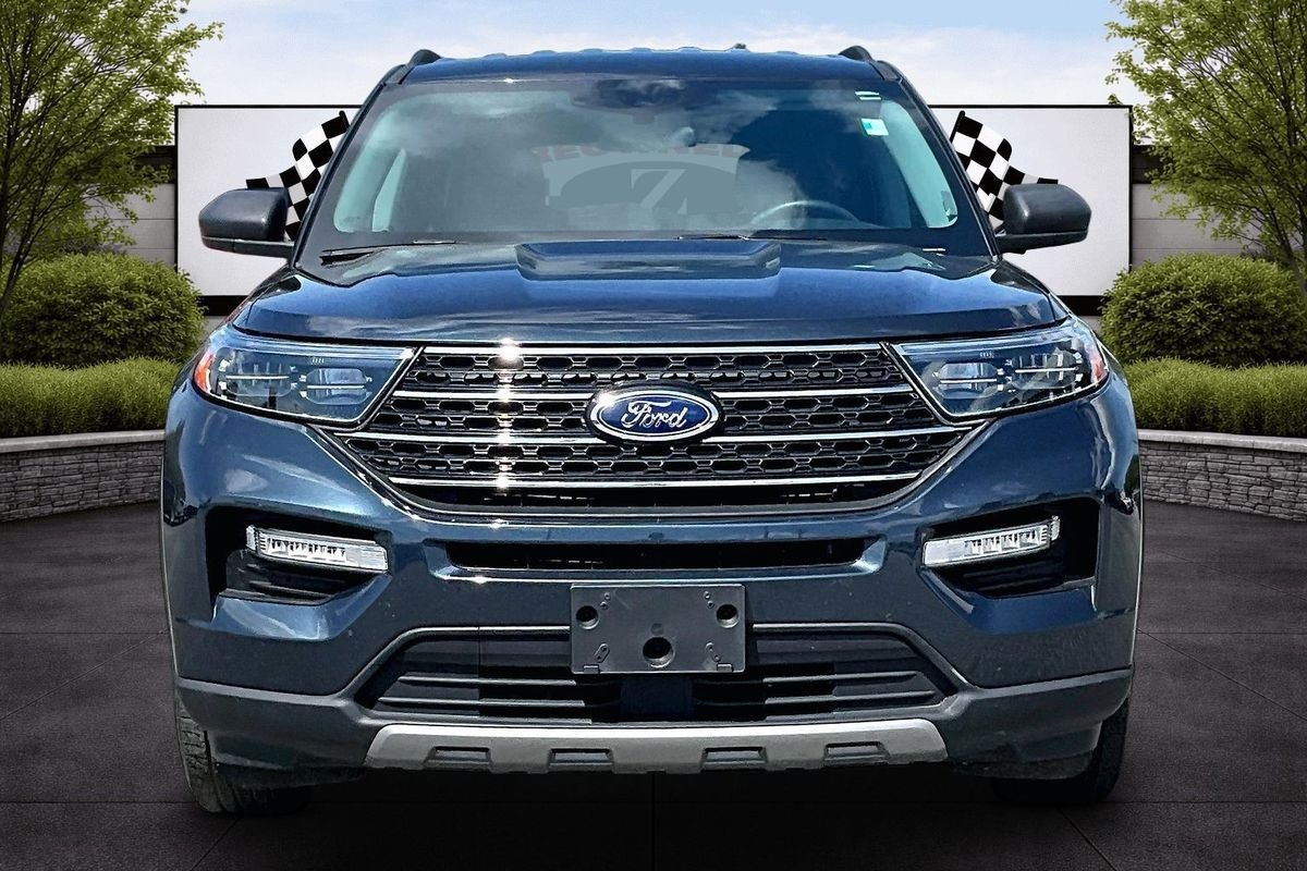 Used 2024 Blue Ford XLT image 3