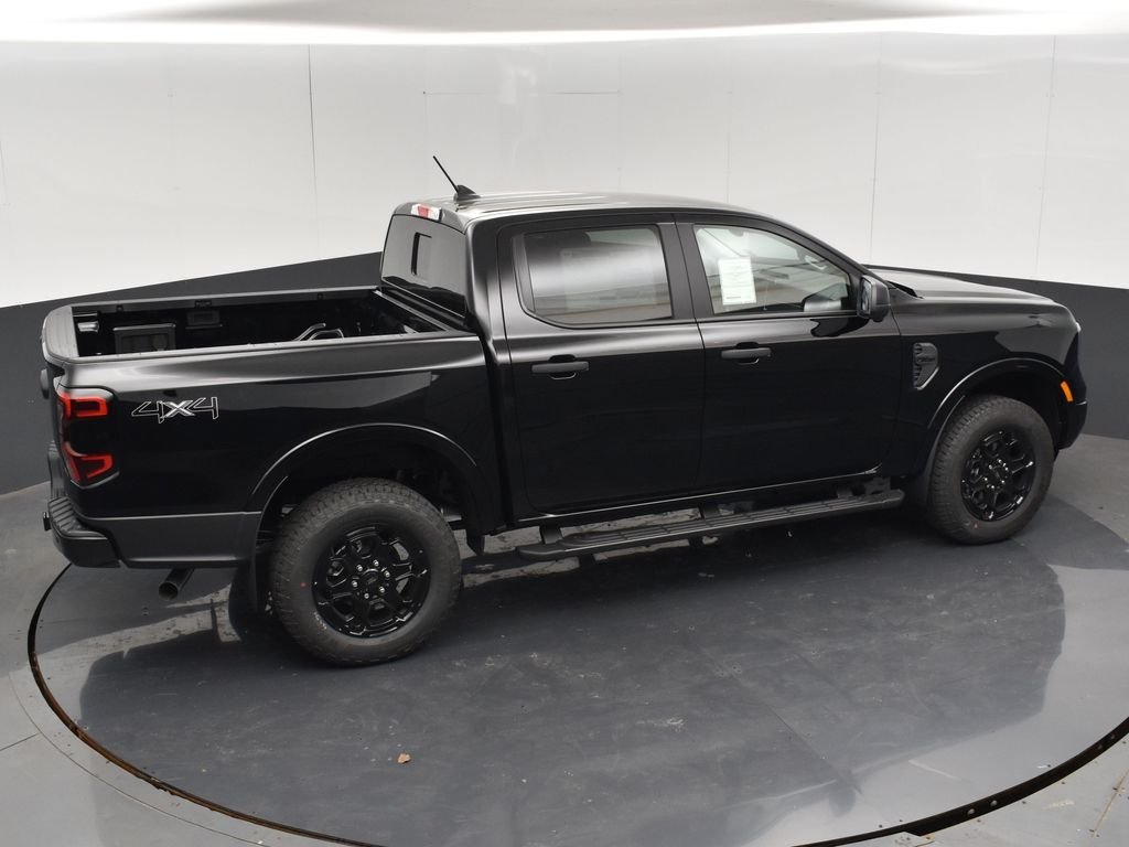 New 2026 Shadow Black Ford XLT image 30