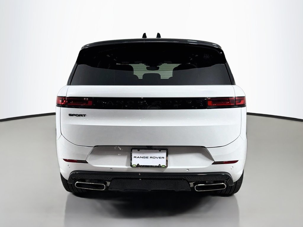 New 2027 Fuji White Land Rover  image 6