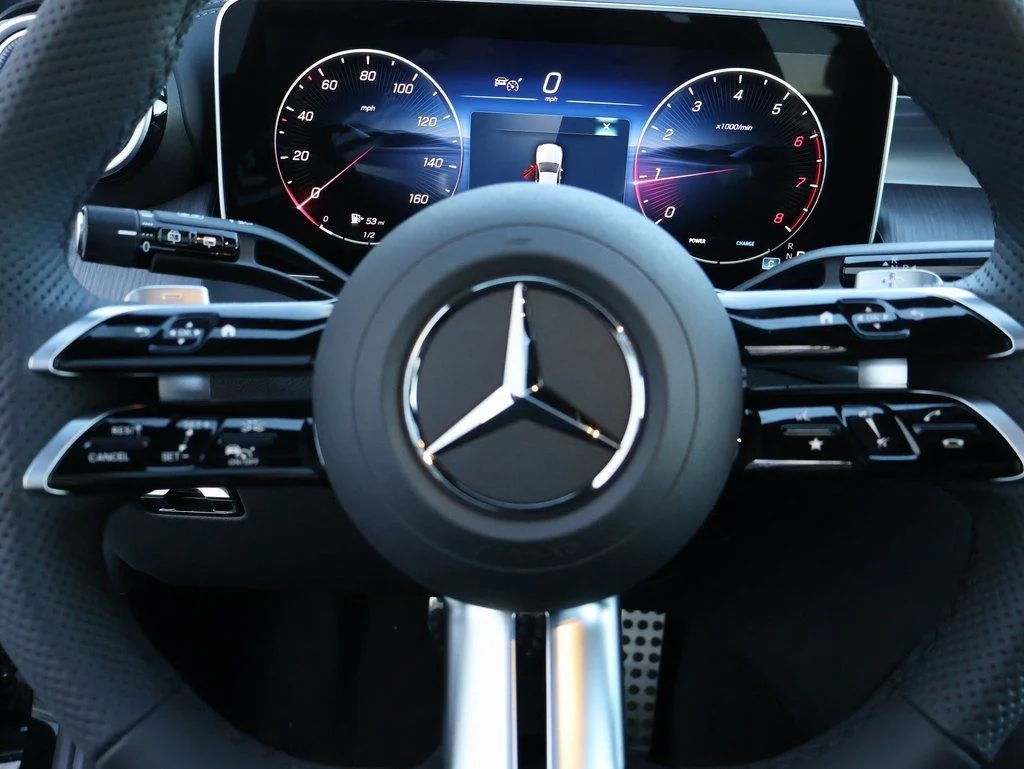 Used 2026 Black Mercedes-Benz GLC 300 image 36