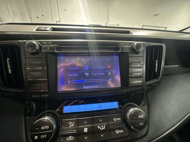 Used 2013 Gray Toyota XLE image 24