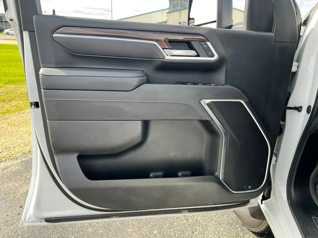 2025 Chevrolet Silverado 2500HD LT - Photo 11