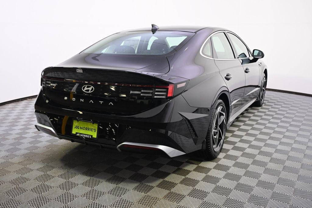 New 2026 Abyss Black Hyundai SEL Sport image 6
