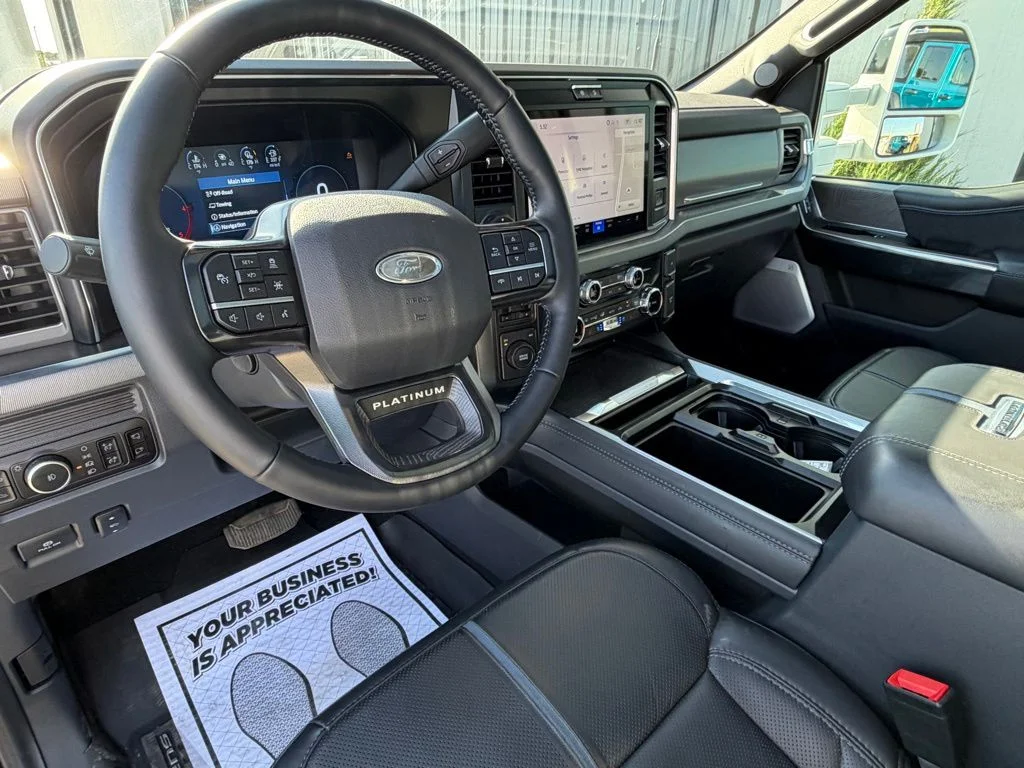 Used 2025 White Ford Platinum image 9