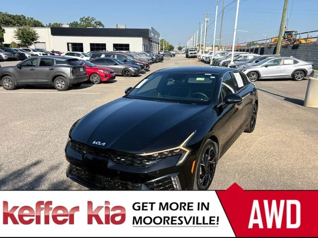 Used 2025 Aurora Black Kia GT-Line image 1