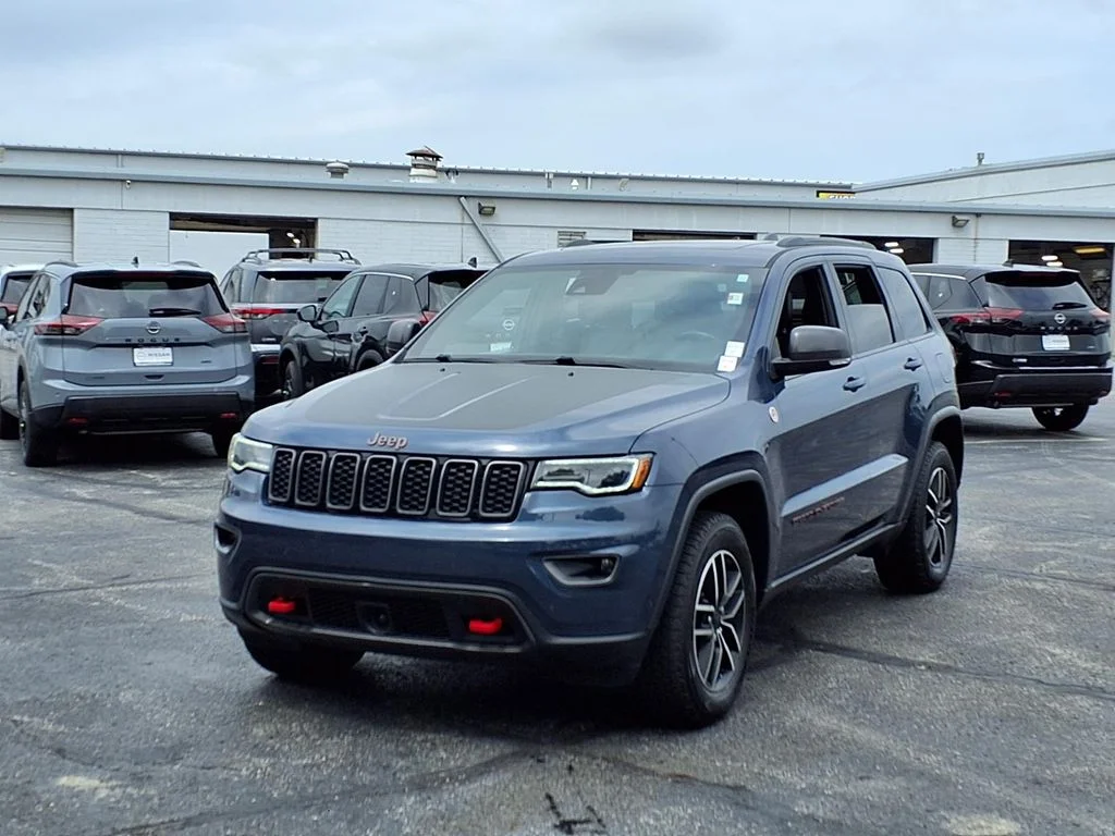 Used 2020 Jeep Grand Cherokee Trailhawk with VIN 1C4RJFLT0LC141182 for sale in Kansas City