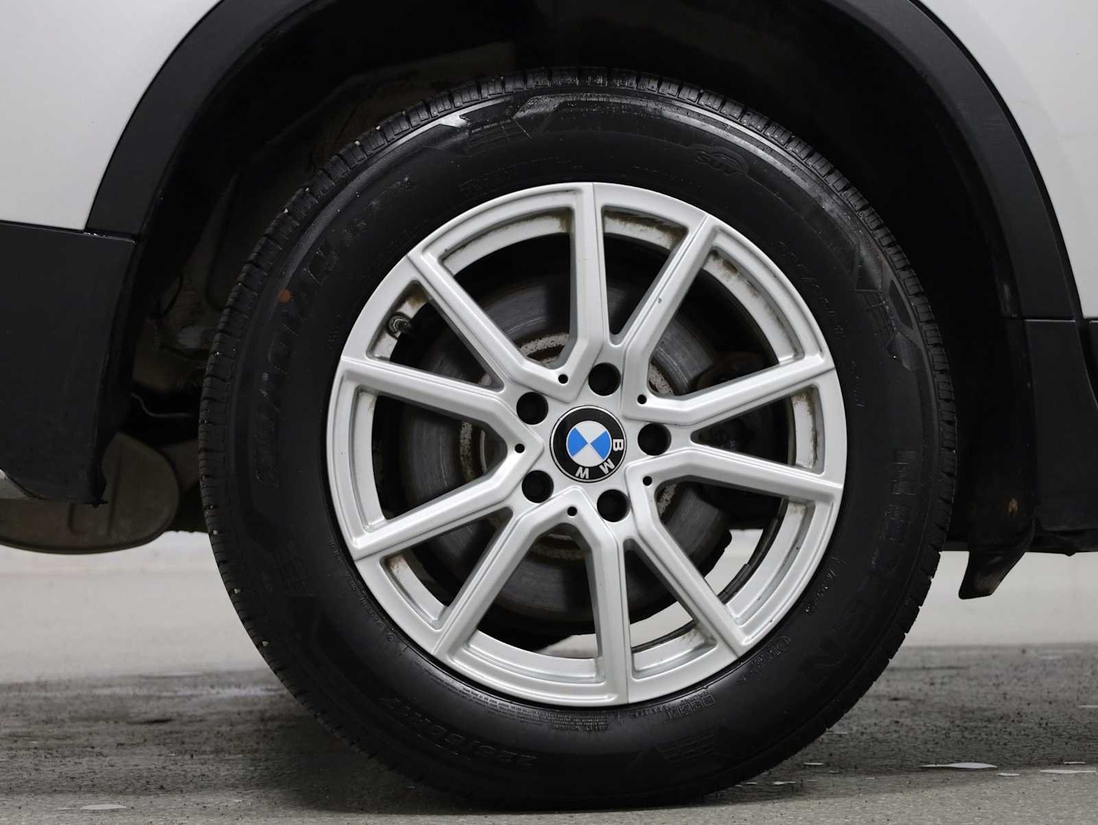 Used 2014 Silver BMW xDrive35i image 35