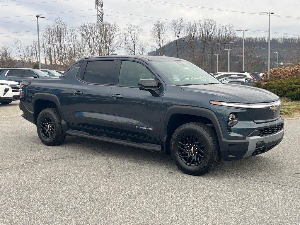 New 2026 Blue Smoke Metallic Chevrolet LT - Standard Range image 6