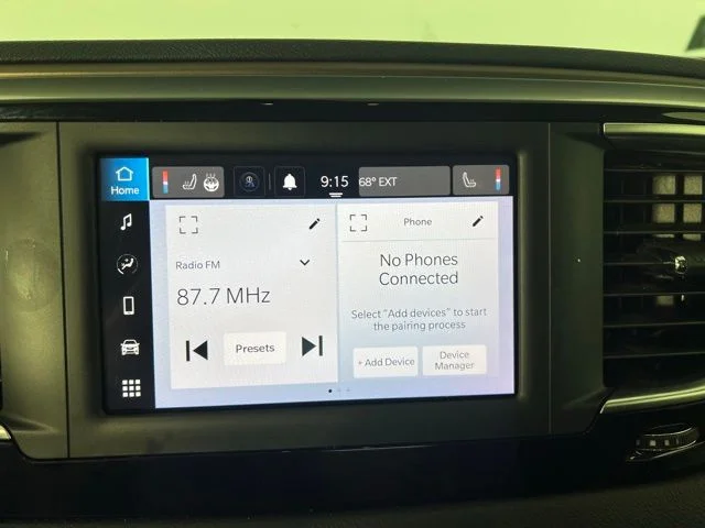 2022 Chrysler Voyager LX - Photo 24