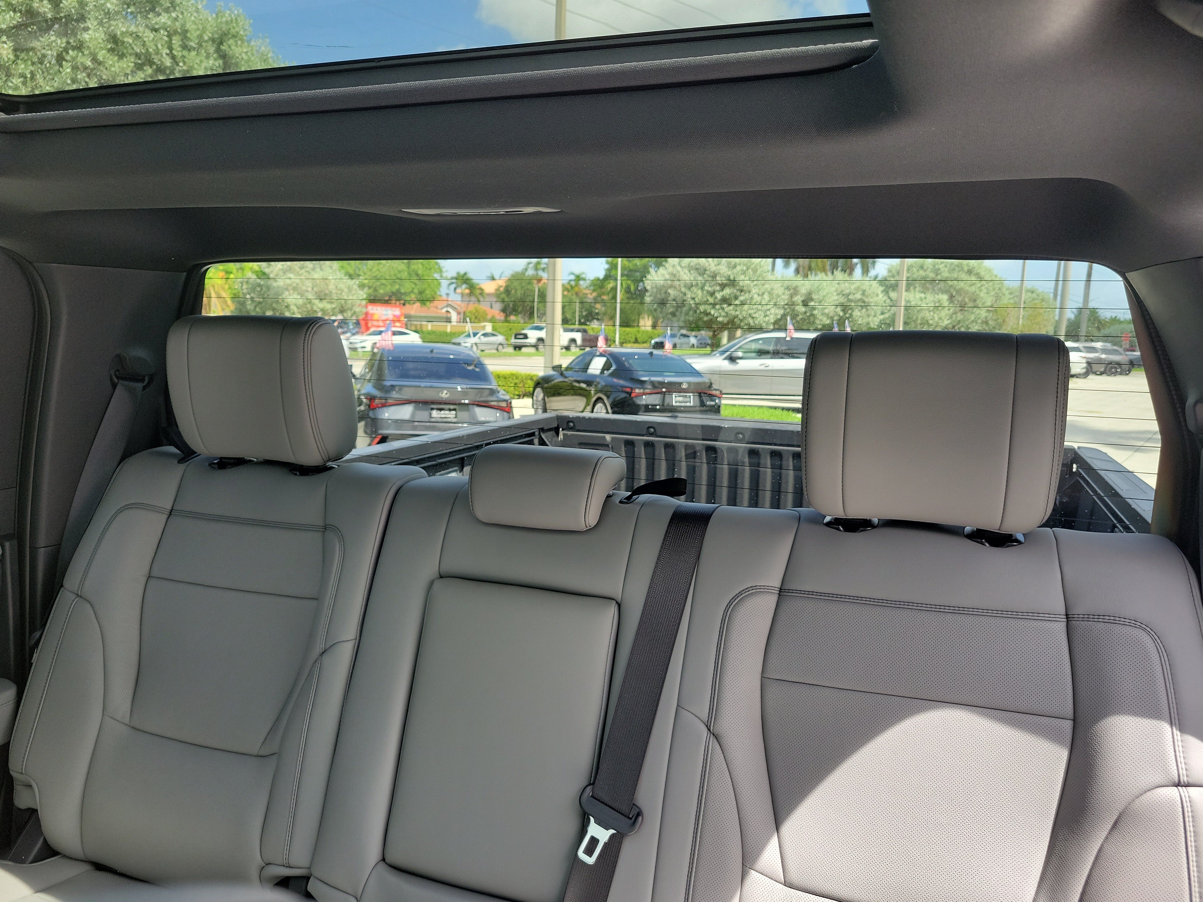 Used 2026 Ice Cap Toyota Limited Hybrid image 22