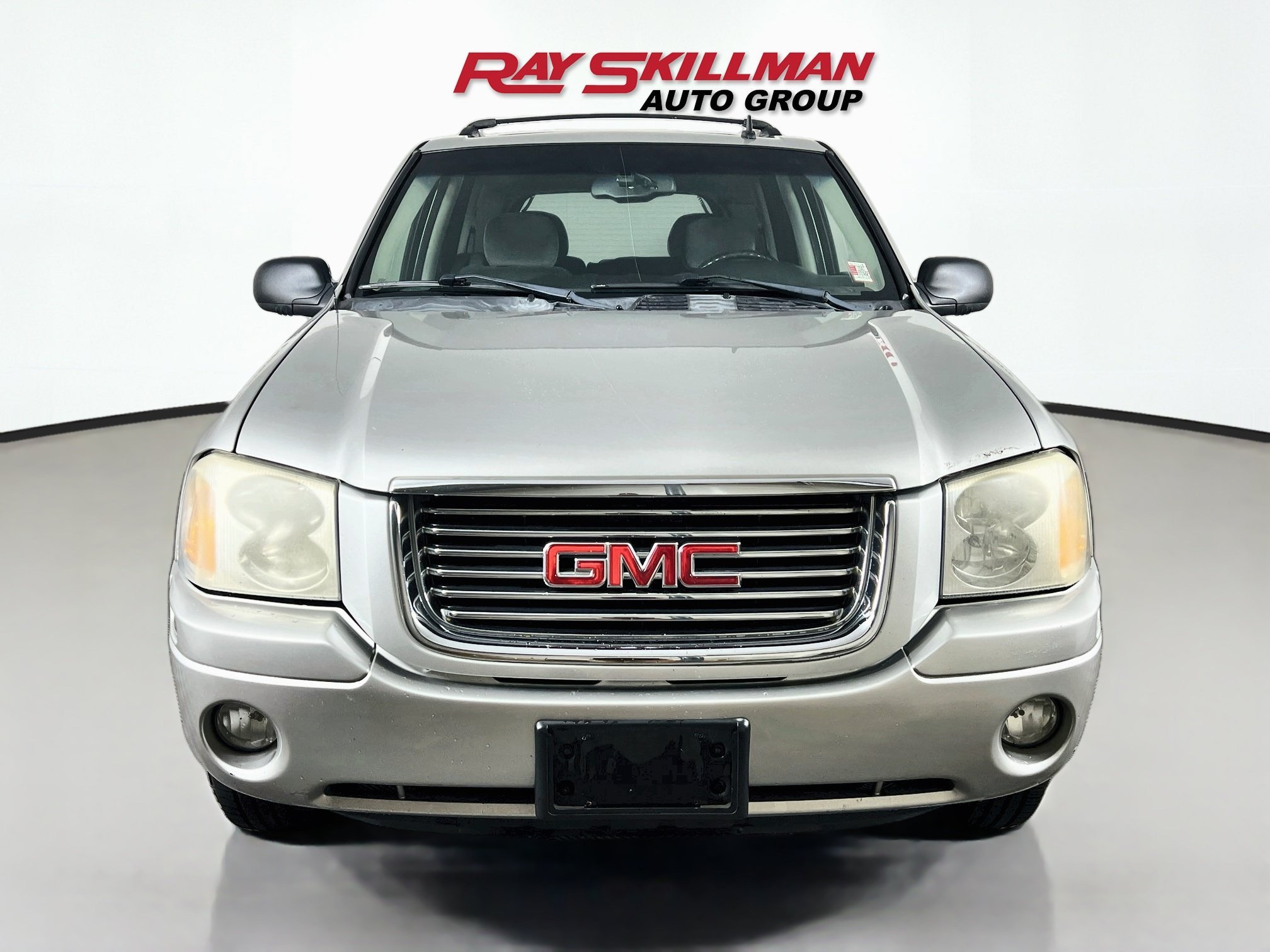 Used 2007 Liquid Silver Metallic GMC SLE image 2