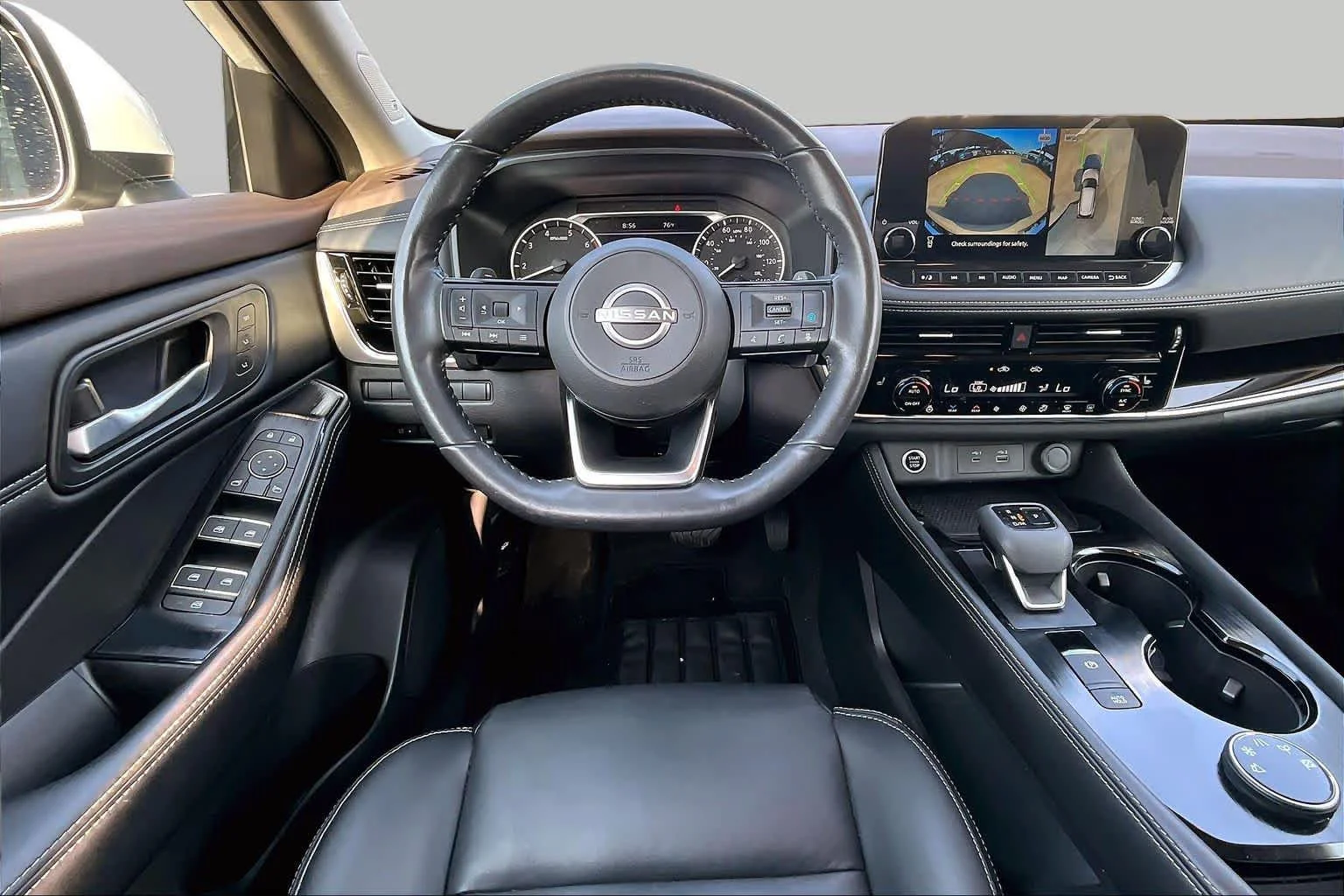 Certified Used 2023 Pearl White Tricoat Nissan SL image 5