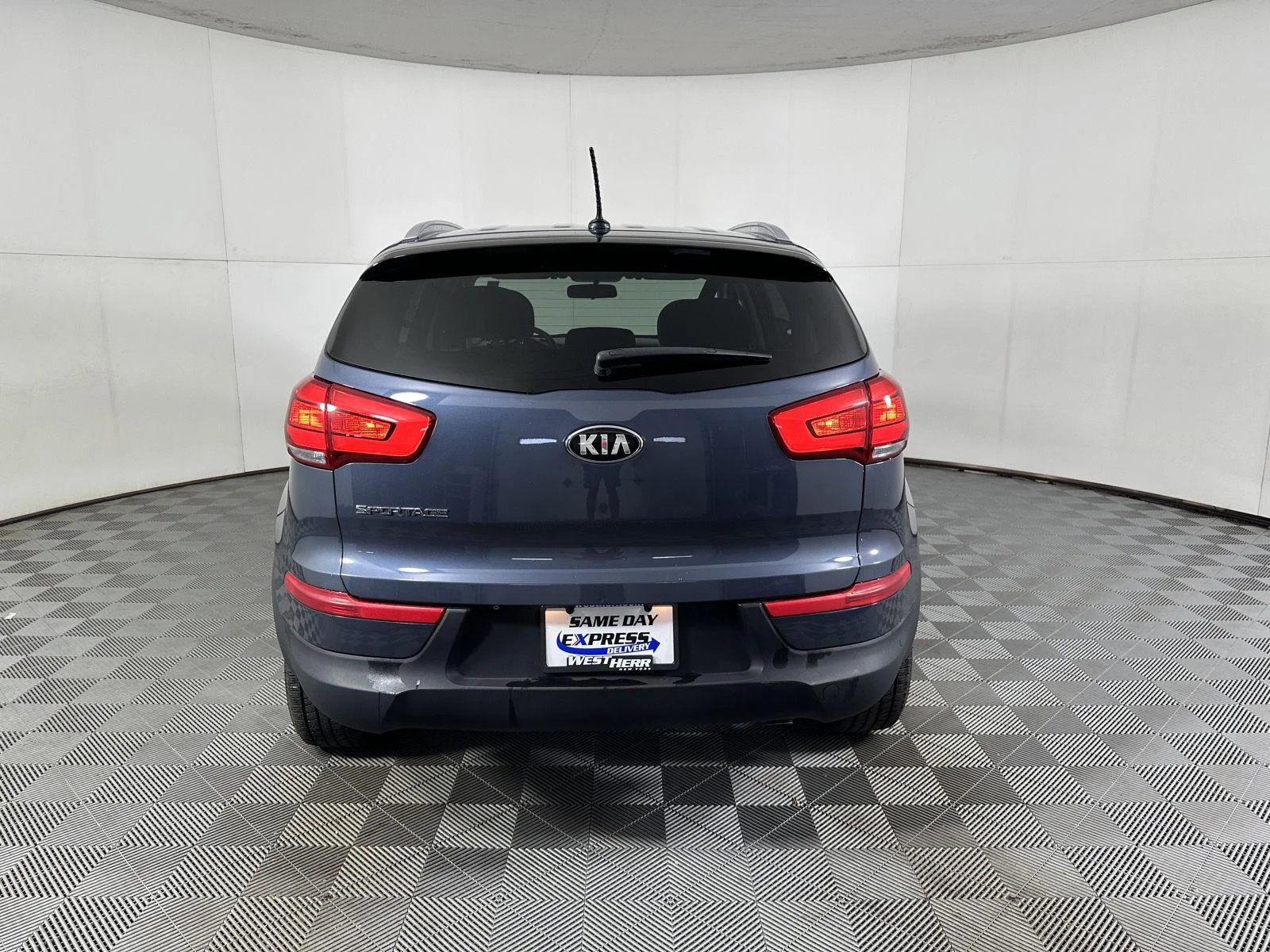 Used 2016 Twilight Blue Kia LX image 31
