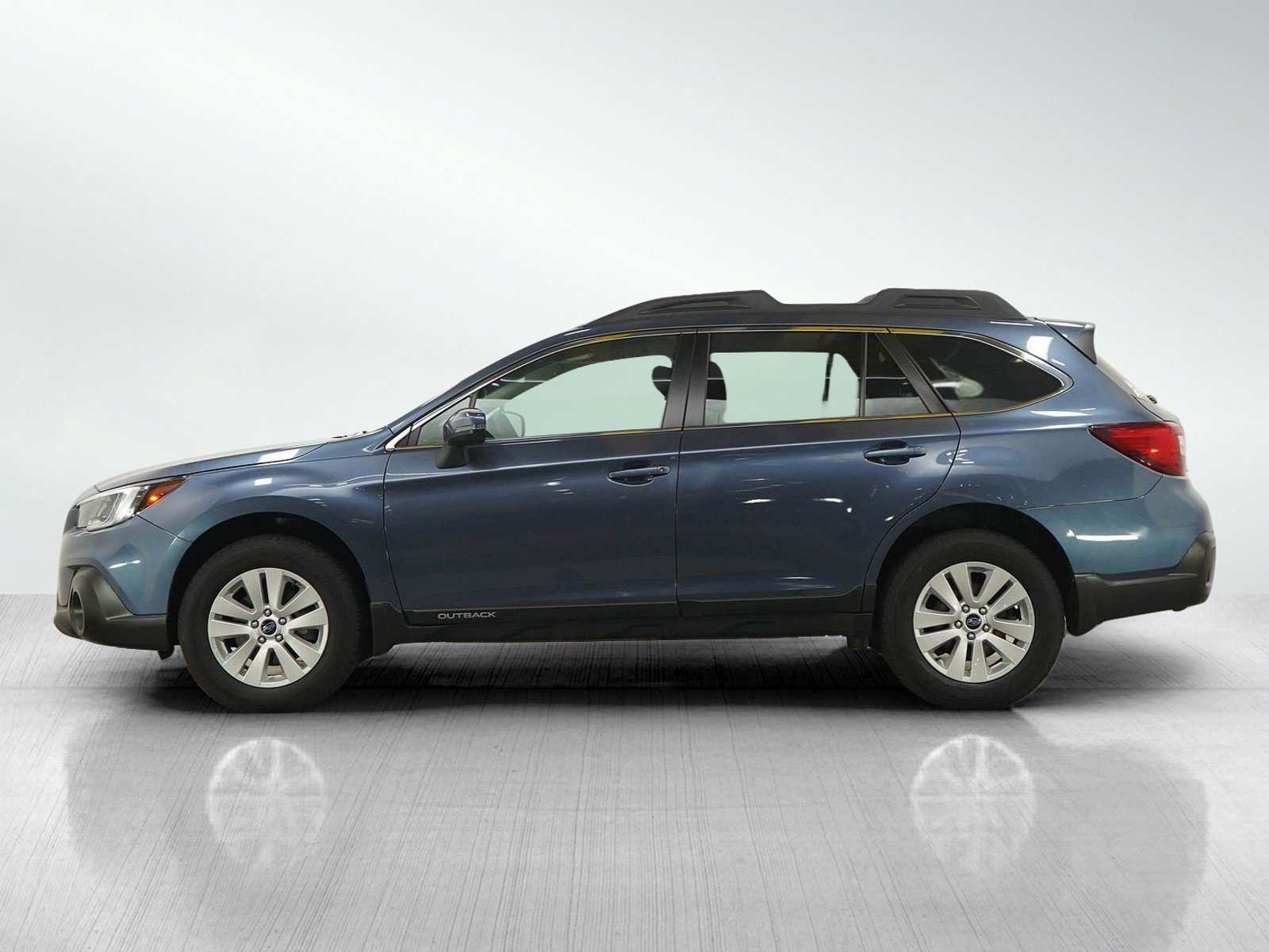 Used 2018 Subaru Outback Premium with VIN 4S4BSAFC0J3393942 for sale in Burnsville, Minnesota