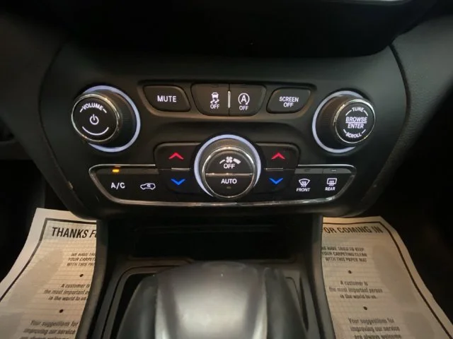 Used 2021 White Jeep Limited image 19