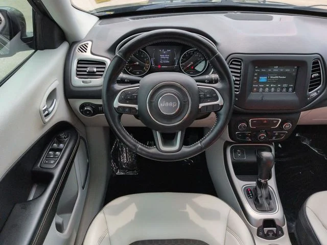 Certified Used 2020 Olive Green Pearlcoat Jeep Latitude image 16