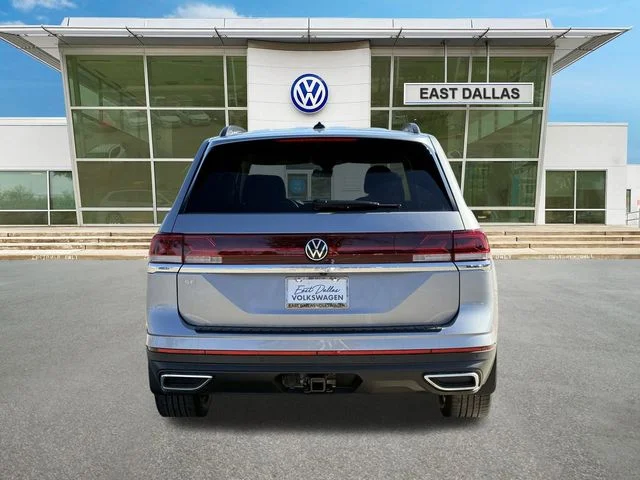 New 2026 Silver Volkswagen 2.0T SE w/Technology image 4