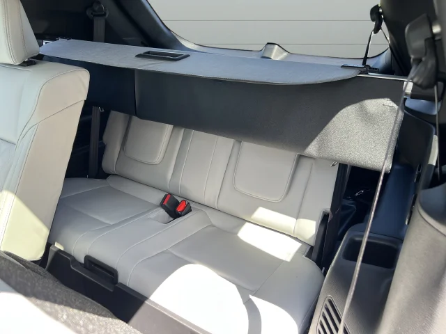 Used 2025 Black Mitsubishi SEL Platinum Edition image 28