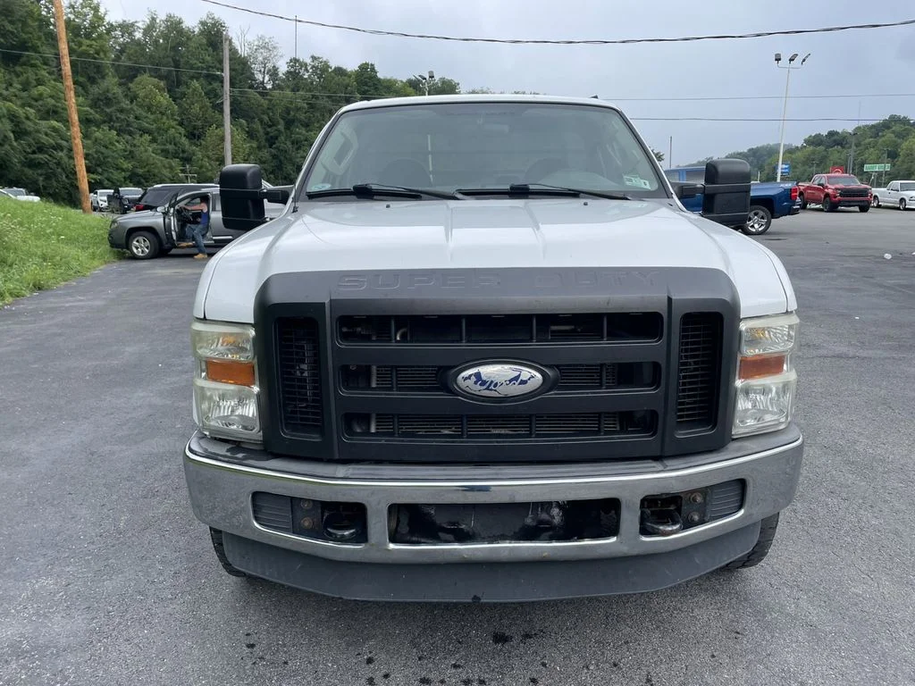 Used 2010  Ford  image 2