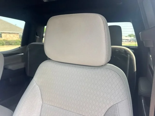 Used 2025 Summit White GMC SLE image 5