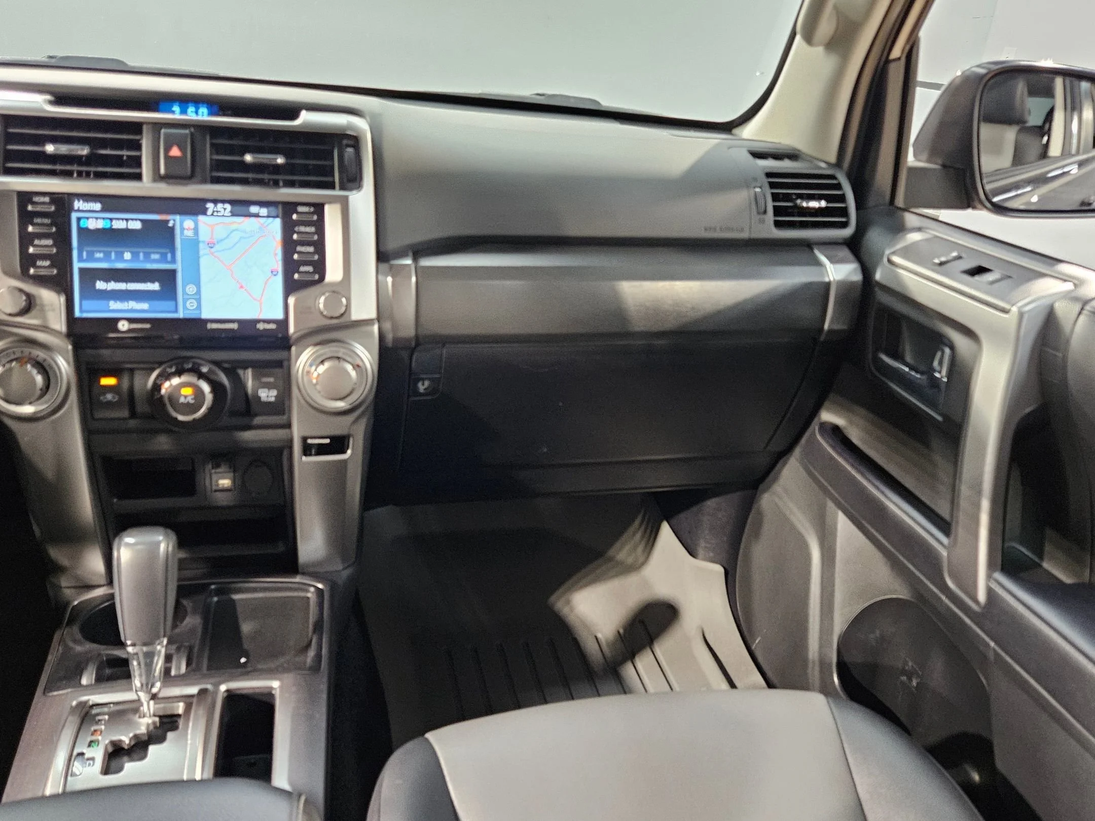 Used 2023 Magnetic Gray Metallic Toyota SR5 Premium image 11